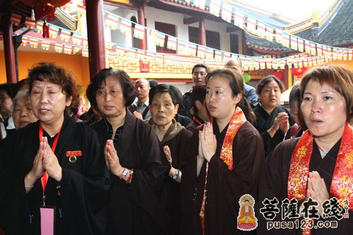 「佛教」上海奉贤旃檀庵隆重举行果圣法师荣膺监院庆典活动 「佛教」上海奉贤旃檀庵隆重举行果圣法师荣膺监院庆典活动