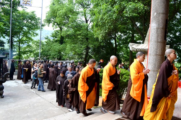 「佛教」四月初八日,湖南东山古寺举行浴佛法会 「佛教」四月初八日,湖南东山古寺举行浴佛法会