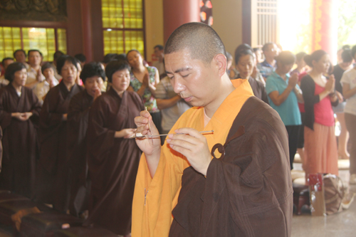 「观音」福建厦门石室禅院、梵天禅寺举行观音成道日拜千佛祈福吉祥法会