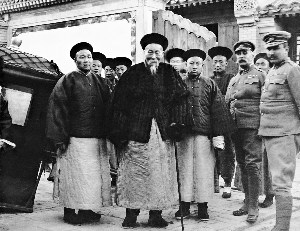 「李鸿章」一代重臣李鸿章晚年成“愤青” 不做和尚却入空门