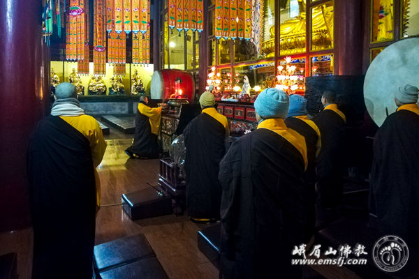 「佛教」峨眉山各寺举行多种法会恭祝阿弥陀佛圣诞