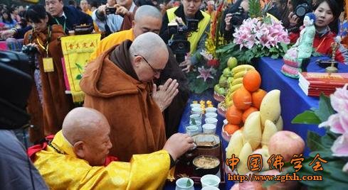 「佛像」2012湖北药师佛文化节之擦擦佛像装藏法会隆重举行 「佛像」2012湖北药师佛文化节之擦擦佛像装藏法会隆重举行