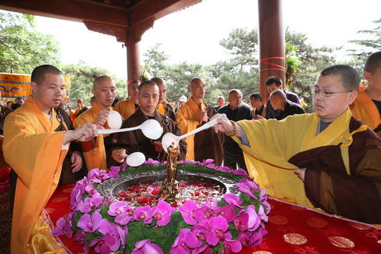「佛教」北京灵光寺举行盛大浴佛法会 「佛教」北京灵光寺举行盛大浴佛法会
