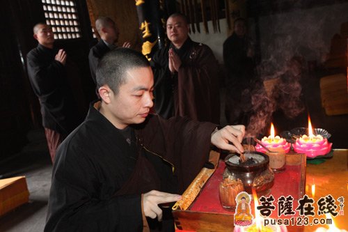 「佛教」江苏昆山华藏寺都监法智老和尚90岁寿辰