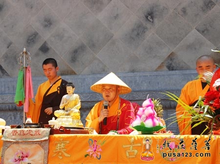 「寒山寺」姑苏寒山寺举行隆重的托钵乞食法会 「寒山寺」姑苏寒山寺举行隆重的托钵乞食法会