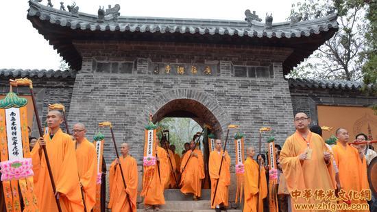 「佛教」山东青州广福寺重修落成暨本悟法师方丈升座庆典隆重举行