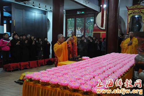 「佛教」上海松隐禅寺举行传灯祈福法会 「佛教」上海松隐禅寺举行传灯祈福法会