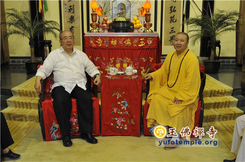「佛教」中国国民党荣誉主席吴伯雄参观上海玉佛禅寺 「佛教」中国国民党荣誉主席吴伯雄参观上海玉佛禅寺