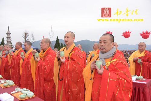 「观音」湖南沩山密印寺隆重举行千手千眼观音圣像开光盛典 「观音」湖南沩山密印寺隆重举行千手千眼观音圣像开光盛典