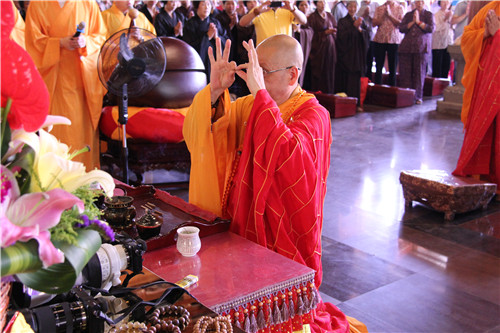 「药师如来」福建厦门梵天禅寺举行琉璃药师佛开光祈福法会 「药师如来」福建厦门梵天禅寺举行琉璃药师佛开光祈福法会