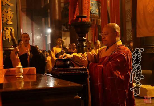 「佛教」全国各地寺院举行除夕撞钟迎新祈福法会