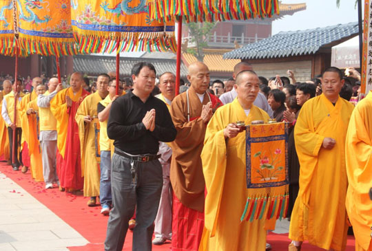 「佛教」山东宝相寺佛牙舍利面世二十一周年纪念法会圆满 「佛教」山东宝相寺佛牙舍利面世二十一周年纪念法会圆满