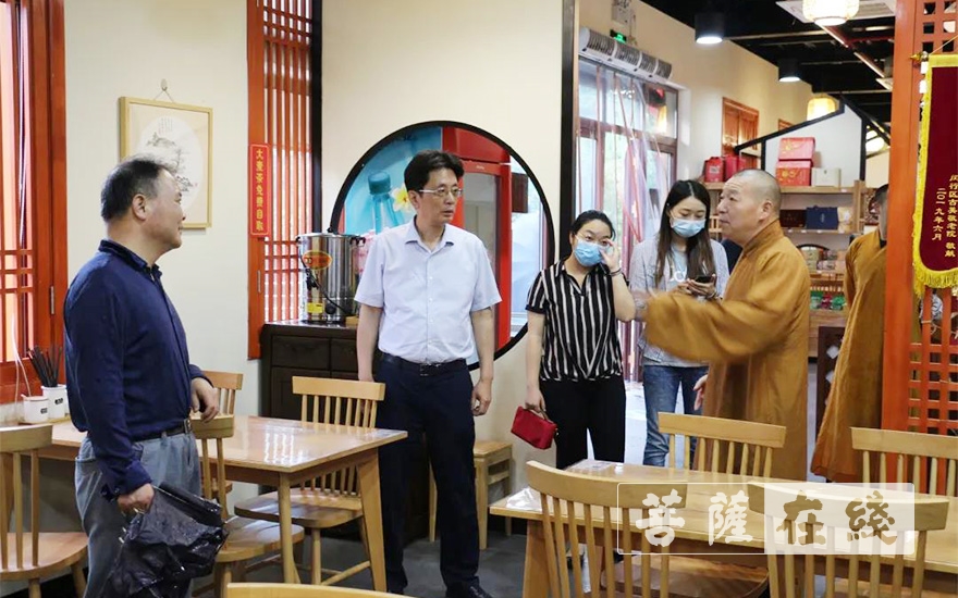 「佛教」闵行区民宗办联合七宝镇等相关部门对七宝教寺有序恢复开放准备工作进行检查 「佛教」闵行区民宗办联合七宝镇等相关部门对七宝教寺有序恢复开放准备工作进行检查