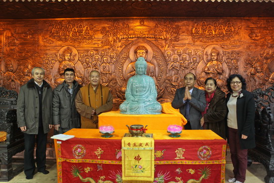 「佛教」缅甸驻华大使吴丁乌先生夫妇到北京灵光寺参拜