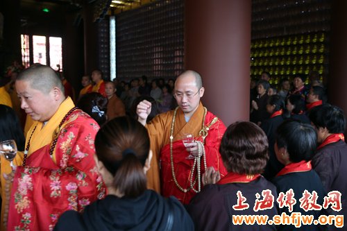 「佛教」千佛护佑 上海隆庆寺举行灵山宝殿千佛安座祈福法会 「佛教」千佛护佑 上海隆庆寺举行灵山宝殿千佛安座祈福法会