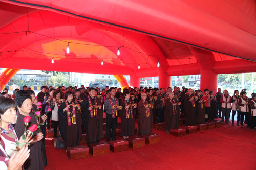 「福建厦门市」福建厦门市同安区拱莲古寺隆重举行天王殿上梁祈福法会 「福建厦门市」福建厦门市同安区拱莲古寺隆重举行天王殿上梁祈福法会