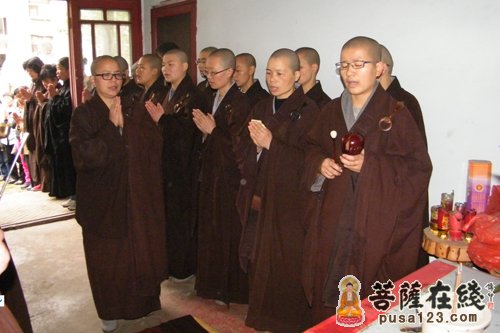 「太虚大师」湖北武昌佛学院师生瞻礼太虚塔记