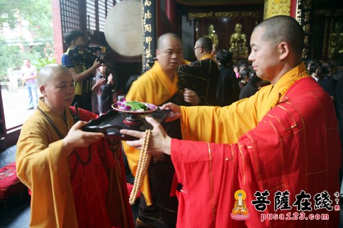 「佛教」上海洪福寺举行荫远老和尚圆寂十周年纪念传供法会