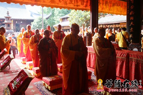 「台海时事」海峡两岸2015年修福修慧供千僧斋会在上海龙华古寺举行
