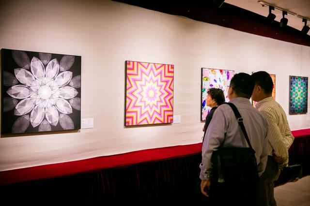 「摄影」“念——玉佛禅寺”张嘉匀视觉艺术作品展在上海启幕