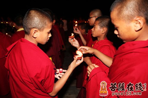 「蓝毗尼」尼泊尔中华寺在蓝毗尼圣园隆重举行传灯法会