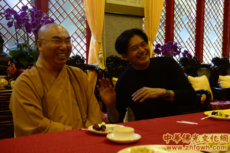 「佛教」国际巨星周润发先生一行到访香港西方寺 宽运法师接待 「佛教」国际巨星周润发先生一行到访香港西方寺 宽运法师接待