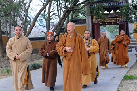 「佛教」浙江普陀山道慈会长一行赴宝陀讲寺等寺庵慰问 「佛教」浙江普陀山道慈会长一行赴宝陀讲寺等寺庵慰问
