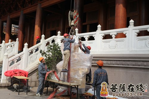 上海静安寺古剎山门重建 今举行吊龙正吻仪式