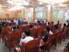 「佛教」清华大学禅学社参访团参访柏林禅寺
