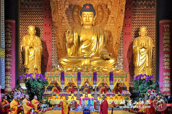 「佛教」峨眉山各寺院举行佛事活动恭迎观音菩萨出家吉日