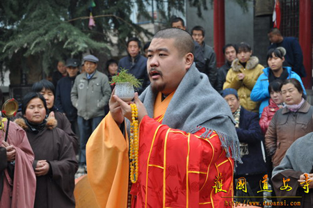 「涌泉寺」西安周至涌泉寺隆重举行天王殿上梁祈福法会