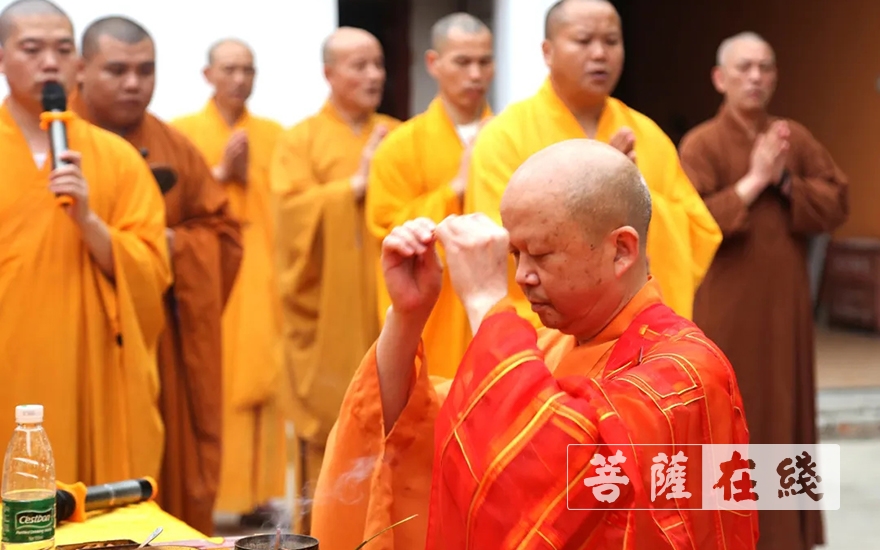 「佛教」赣州寿量古寺毗卢殿竖柱圆满 「佛教」赣州寿量古寺毗卢殿竖柱圆满