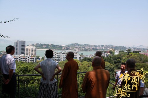 「佛教」福建厦门市委统战部黄菱部长到市佛协及虎溪岩寺、鸿山寺调研 「佛教」福建厦门市委统战部黄菱部长到市佛协及虎溪岩寺、鸿山寺调研