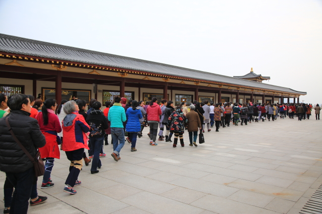 「东林大佛」武汉居士团朝拜江西九江东林大佛