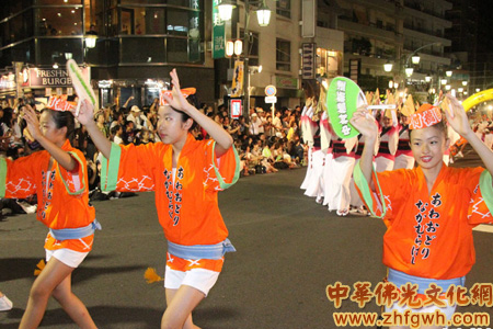 「舞蹈」日本东京高圆寺阿波舞大会隆重举行 民众共庆盂兰盆节