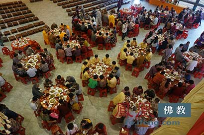 「佛教」重阳时节看佛家如何敬老 南安佛协宴请老护法 「佛教」重阳时节看佛家如何敬老 南安佛协宴请老护法