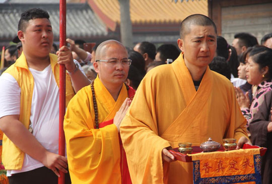 「佛教」山东宝相寺佛牙舍利面世二十一周年纪念法会圆满 「佛教」山东宝相寺佛牙舍利面世二十一周年纪念法会圆满