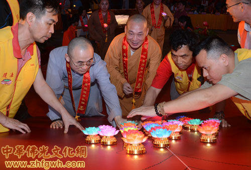 「白内障」千人白内障复明启动工程点灯法会在广州大佛寺举行
