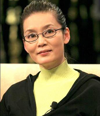 「潘虹」潘虹：皈依真禅法师 做一个有信仰的人