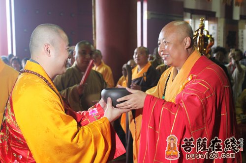 「佛教」江苏徐州宝莲寺举行觉耀法师荣膺方丈升座庆典