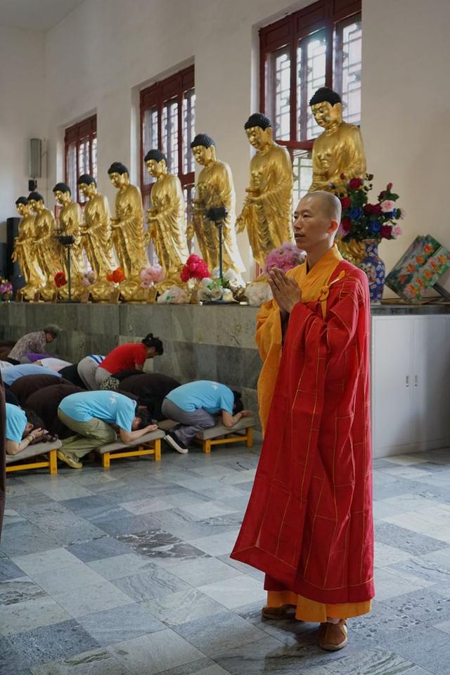 「极乐寺」滴滴爱心汇成海洋 极乐慈善扬帆远航