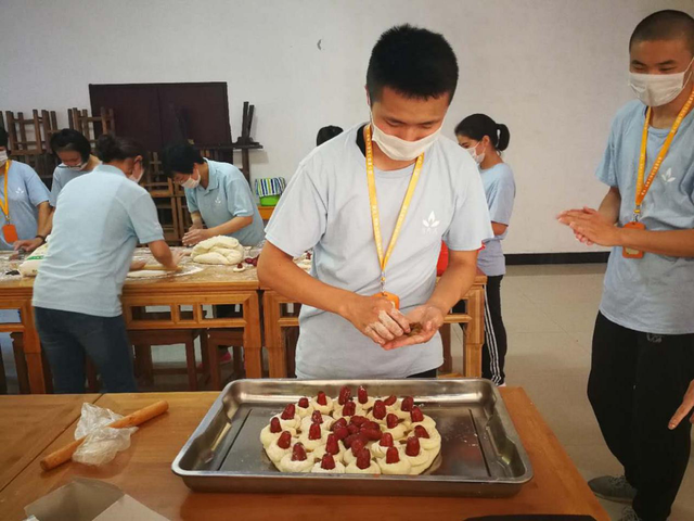 「佛教」澄光寻禅之旅大学生公益夏令营圆满结束