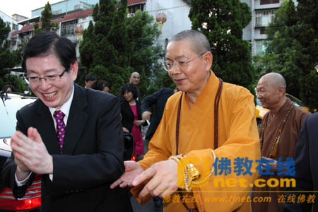 「王作安」王作安局长率大陆宗教交流团拜会慈法禅寺(图) 「王作安」王作安局长率大陆宗教交流团拜会慈法禅寺(图)