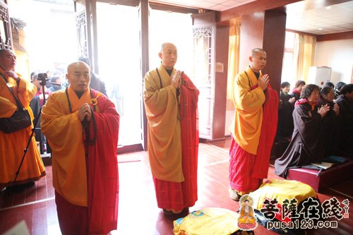 「佛教」浙江宁波龙华讲堂三皈五戒法会 怡藏大和尚传授