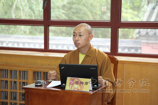 「研究生」中国佛学院举行2014届研究生毕业论文答辩会