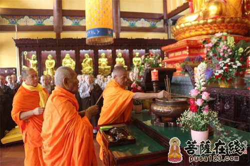「大法师」泰国尼宫木尼大法师一行参访河北邢台大开元寺