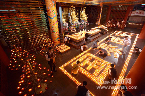 「南山寺」三亚南山寺三十三观音堂：万灯祈福