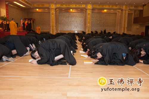 「佛教」上海玉佛禅寺隆重举行第二十七届传授三皈依法会