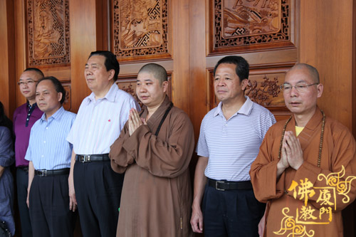 「佛教」“了法法师书画展”在福建南普陀寺法堂隆重开幕 「佛教」“了法法师书画展”在福建南普陀寺法堂隆重开幕
