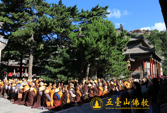「五台山」山西五台山大显通寺隆重举行全山普佛法会 「五台山」山西五台山大显通寺隆重举行全山普佛法会